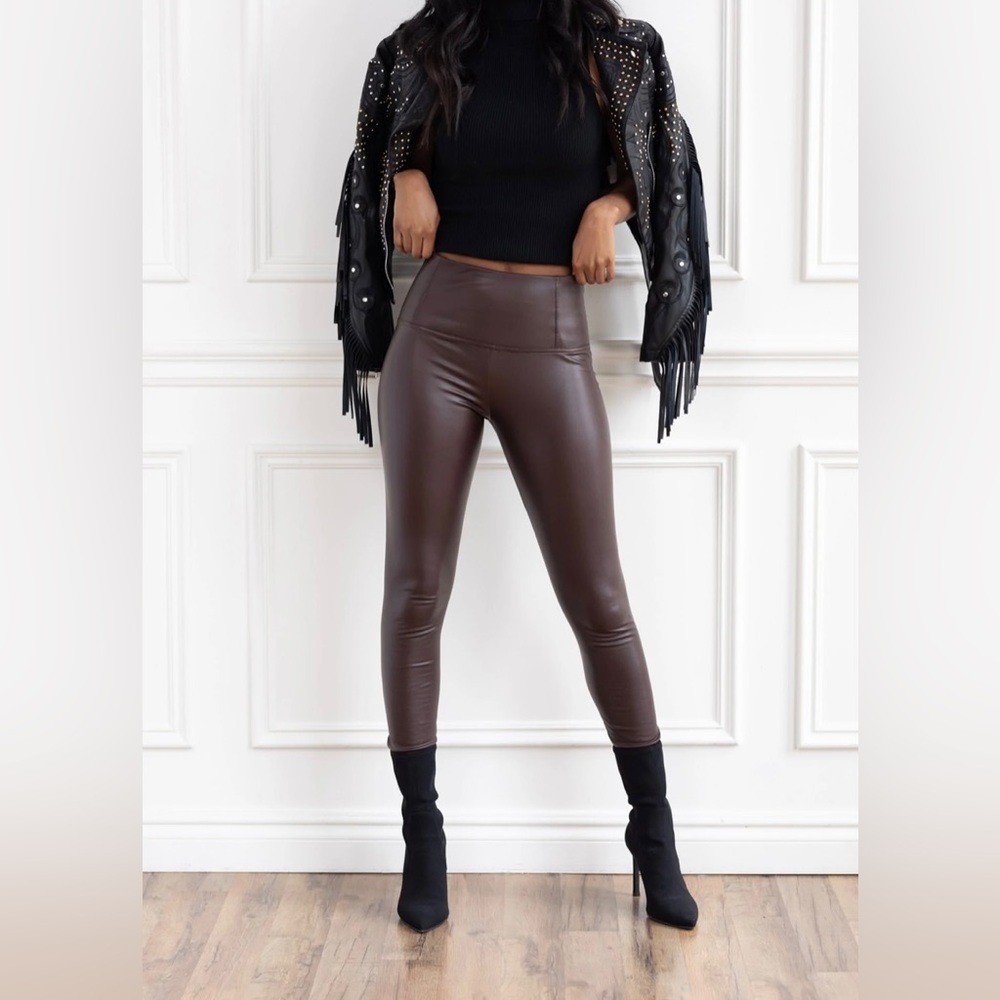 NWOT CHOCOLATE SOPHIA VEGAN
LEATHER LEGGINGS